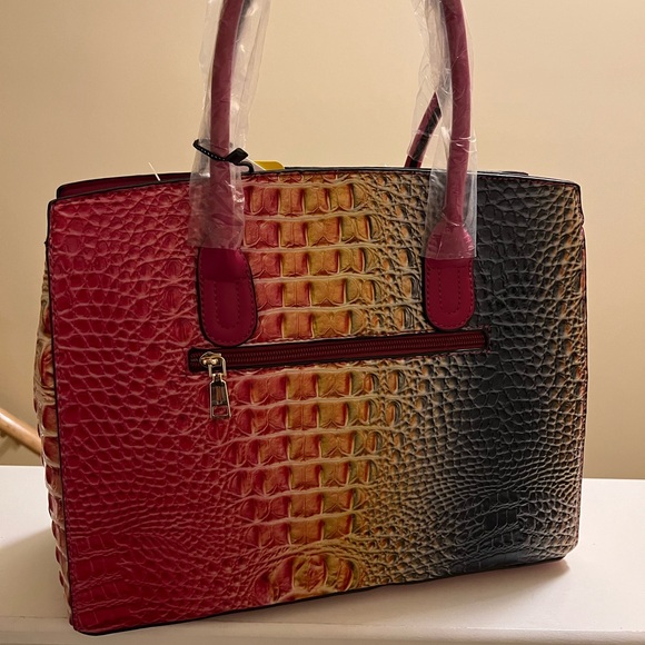 Rose pink Purse - Picture 2 of 3